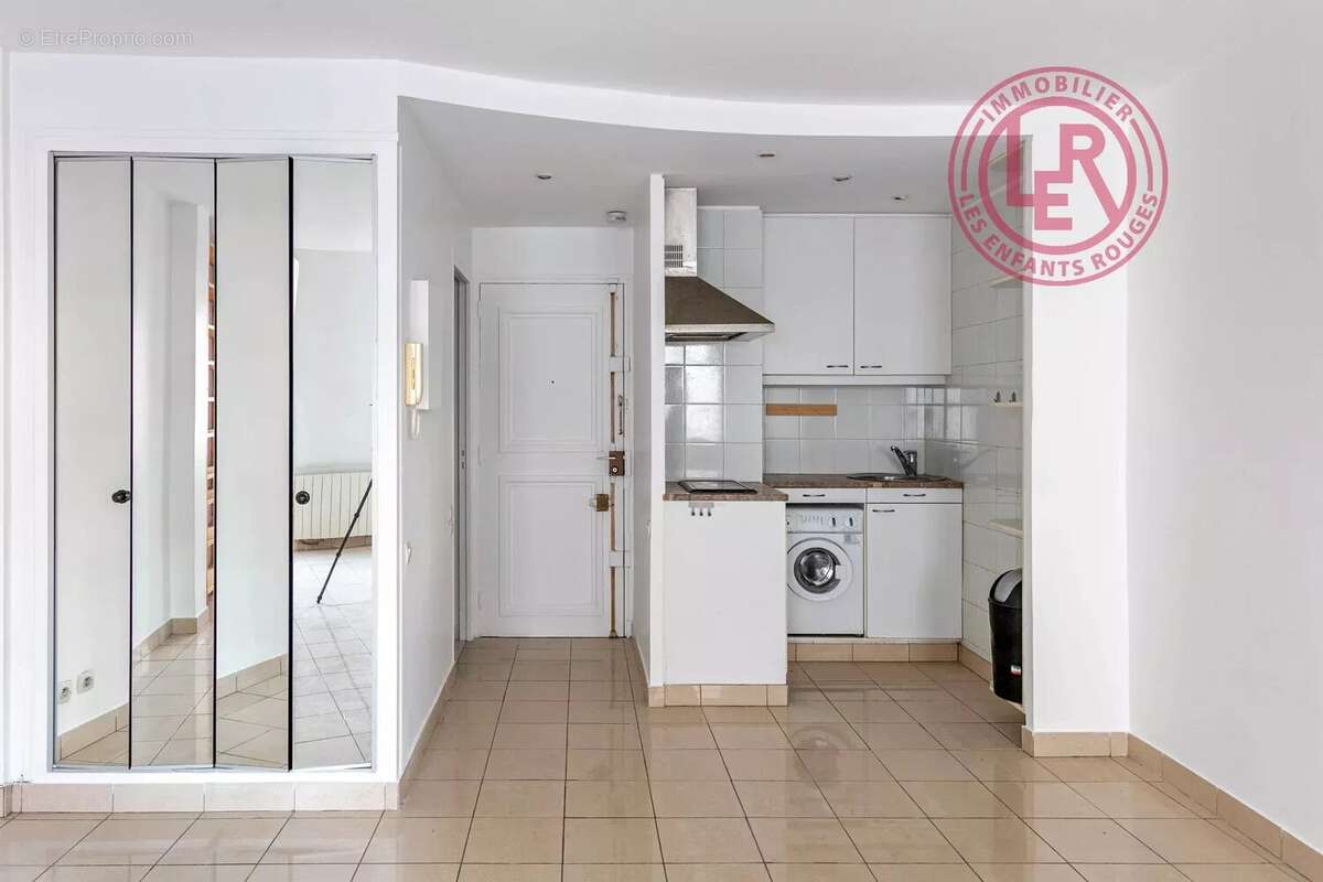 Appartement à PARIS-3E