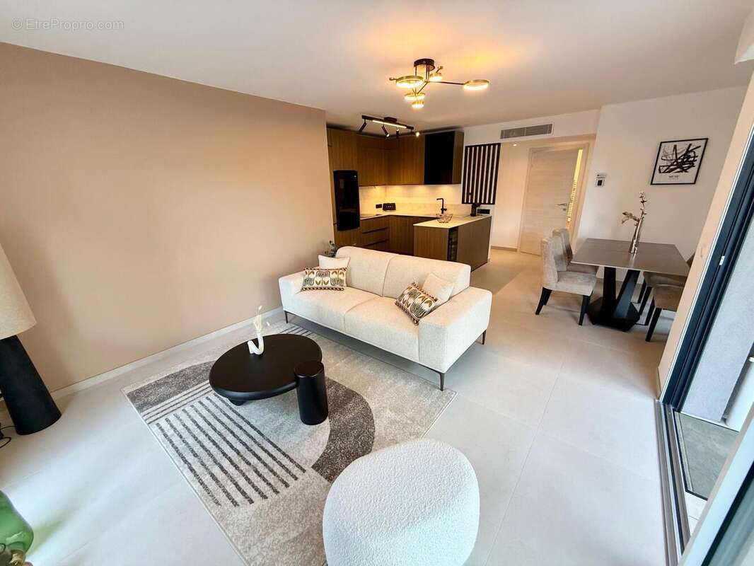 Photo 3 - Appartement à FREJUS