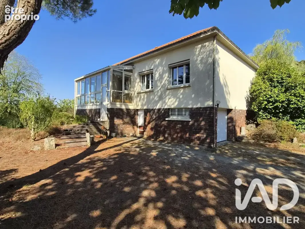 Photo 1 - Maison à VIEILLEVIGNE