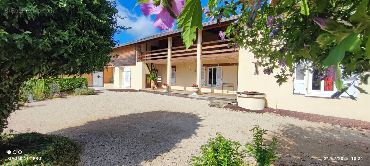 Maison à CONFRANCON