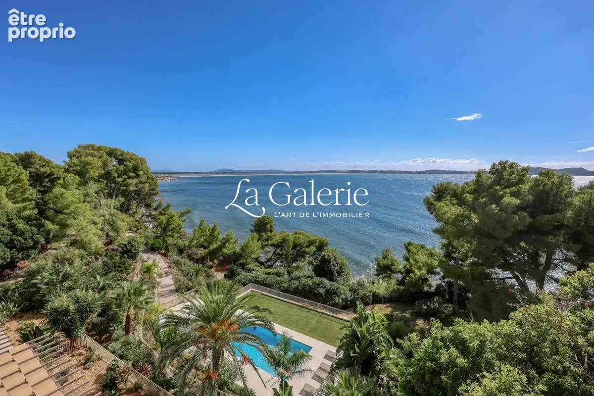 Appartement 4 pièces 206 m² à vendre à Carqueiranne (83320) - photo 2