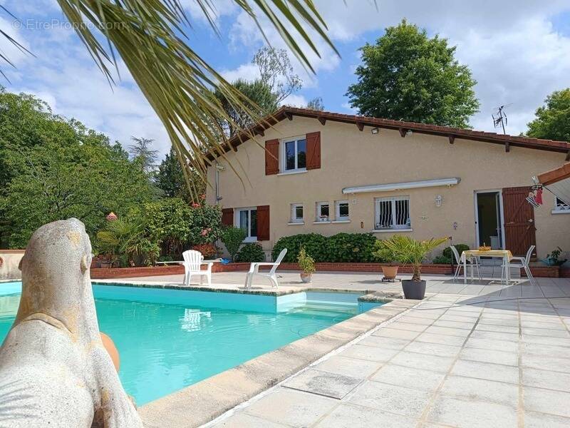 Maison à AIRE-SUR-L'ADOUR