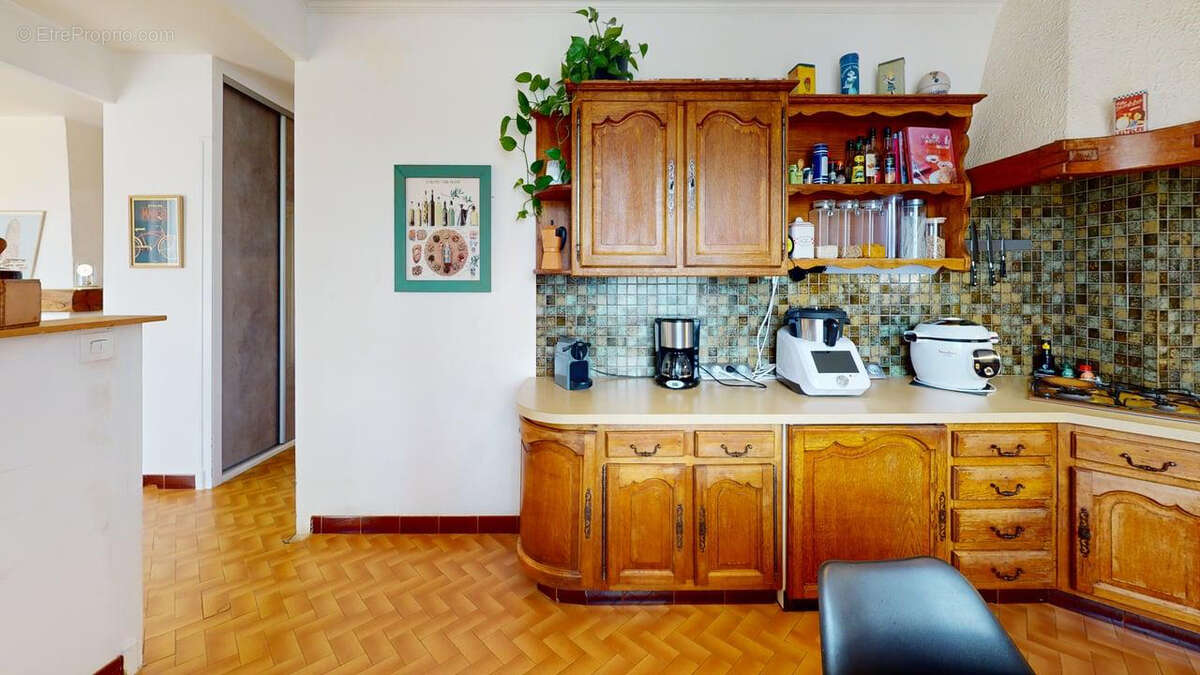 Maison à SAINT-SULPICE-DE-POMMERAY