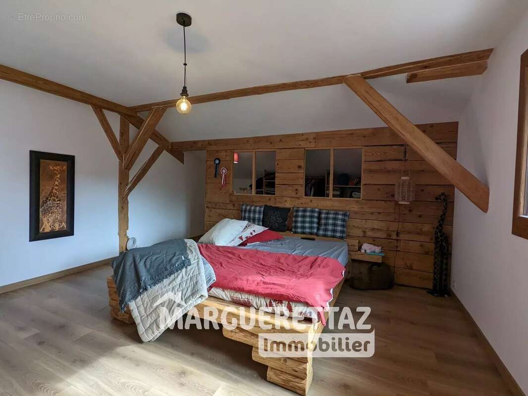 Maison à ONNION