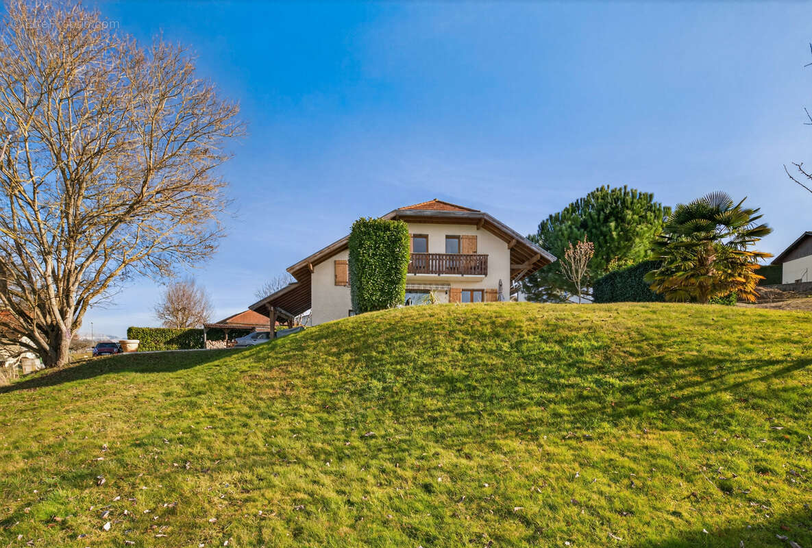 Maison à ALBY-SUR-CHERAN