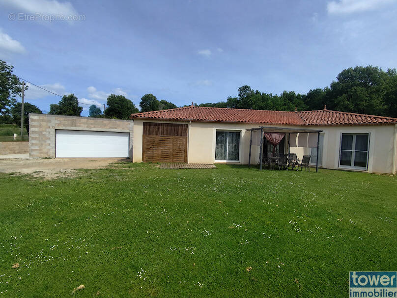 Maison à TOULONJAC
