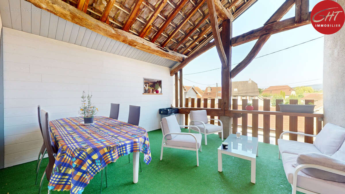 Appartement à CHALEZE
