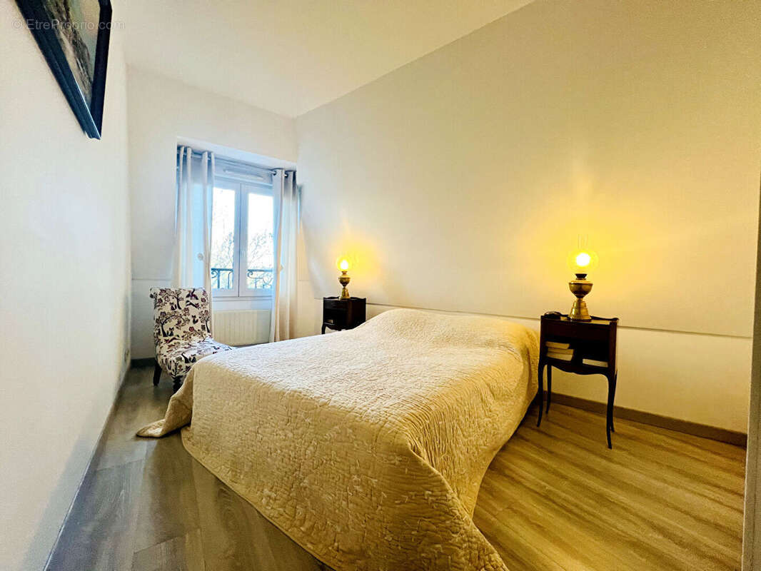 Appartement à SAINT-FARGEAU-PONTHIERRY