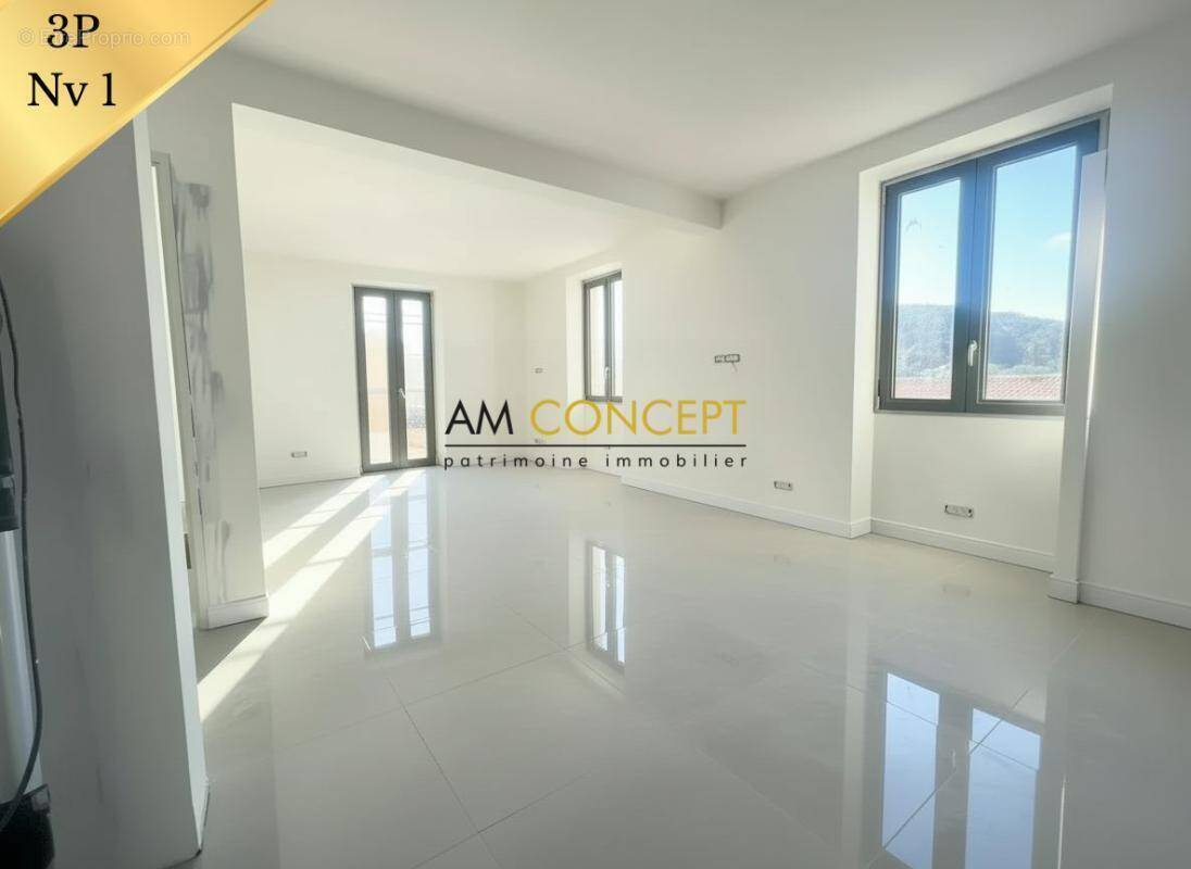 Appartement à LA TURBIE