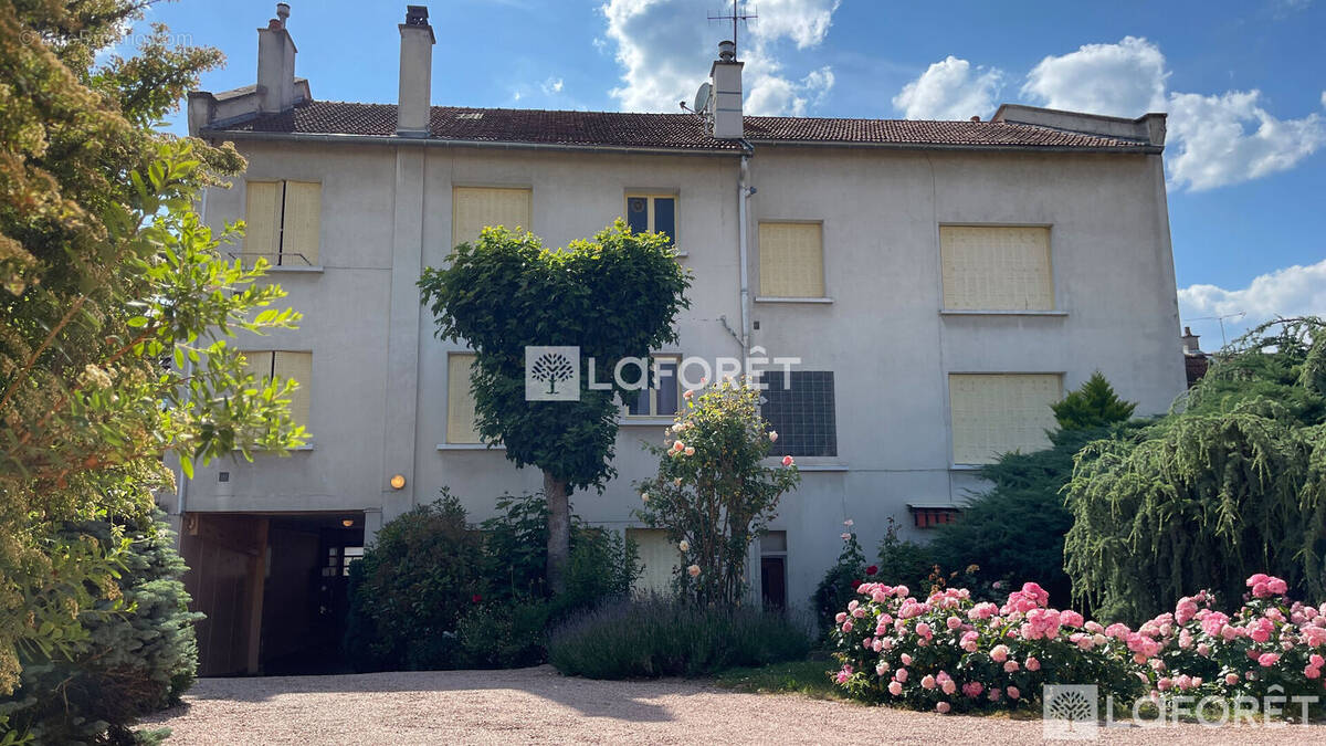 Appartement à MOULINS