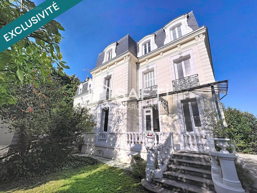 Photo 1 - Maison à MONTMORENCY