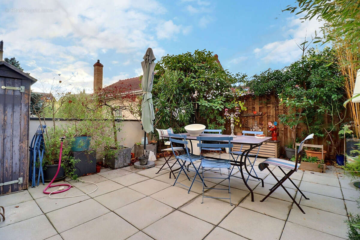 Appartement à COLOMBES