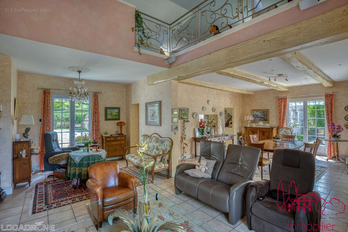 Maison à VILLAMBLARD