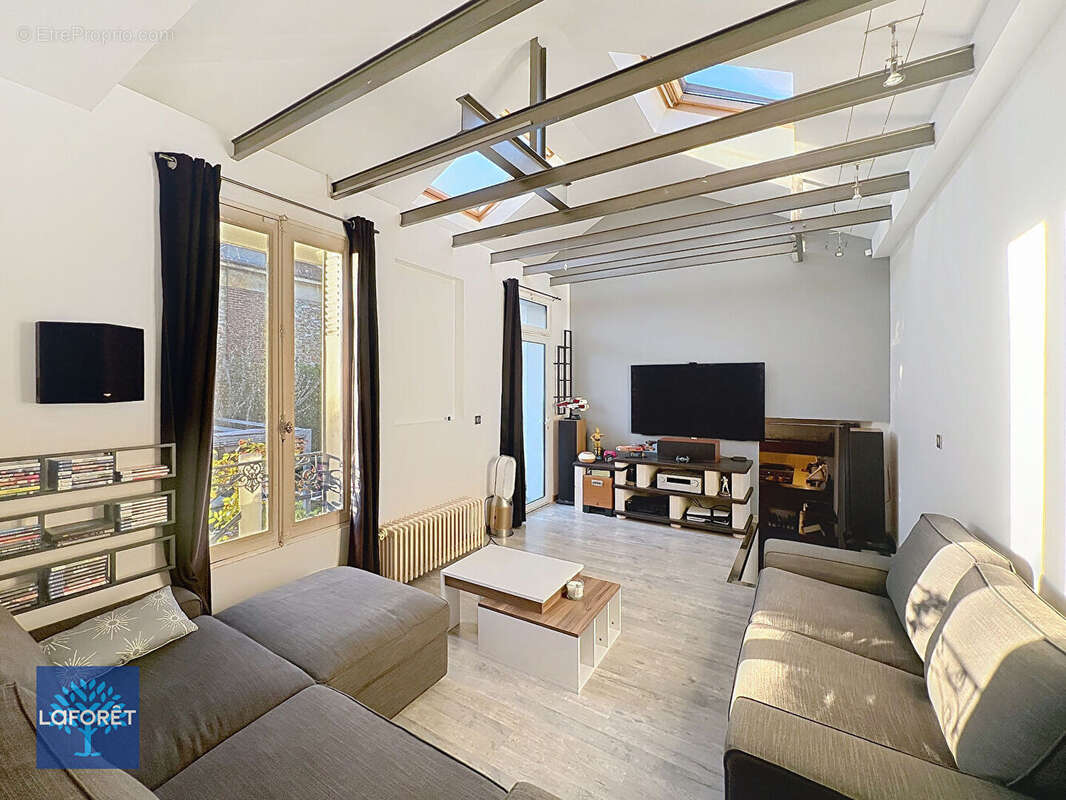 Maison à CORBEIL-ESSONNES