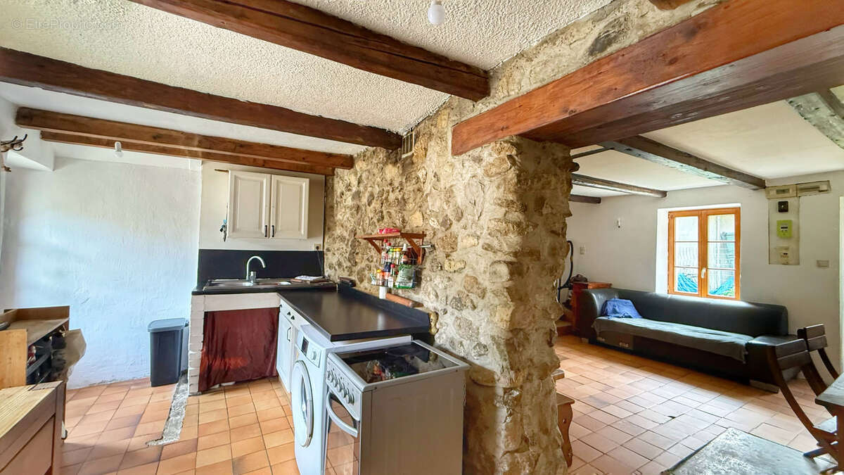 Maison à SAINT-PIERRE-DE-CHARTREUSE