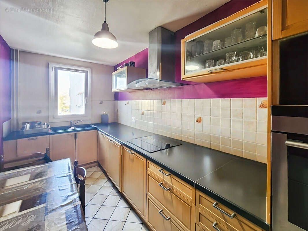 Appartement à SAVIGNY-LE-TEMPLE