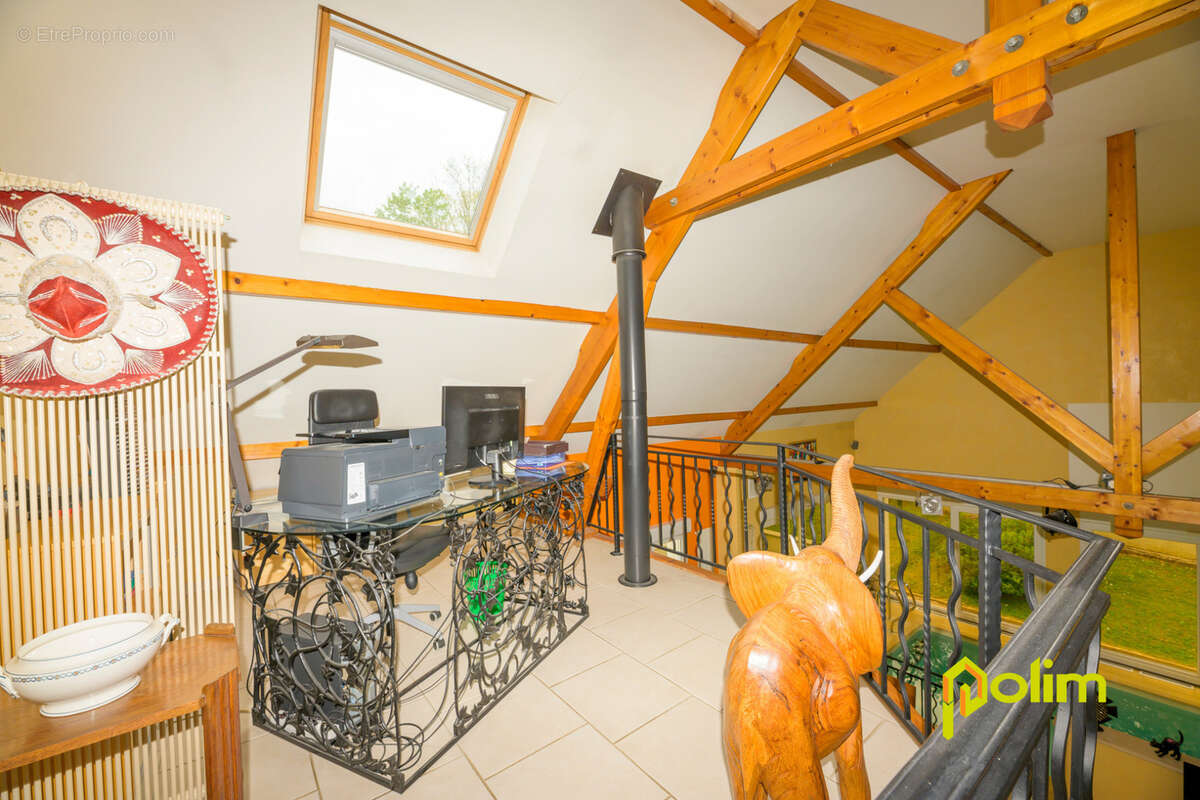 superbe villa F6 avec piscine intérieure - photo 7