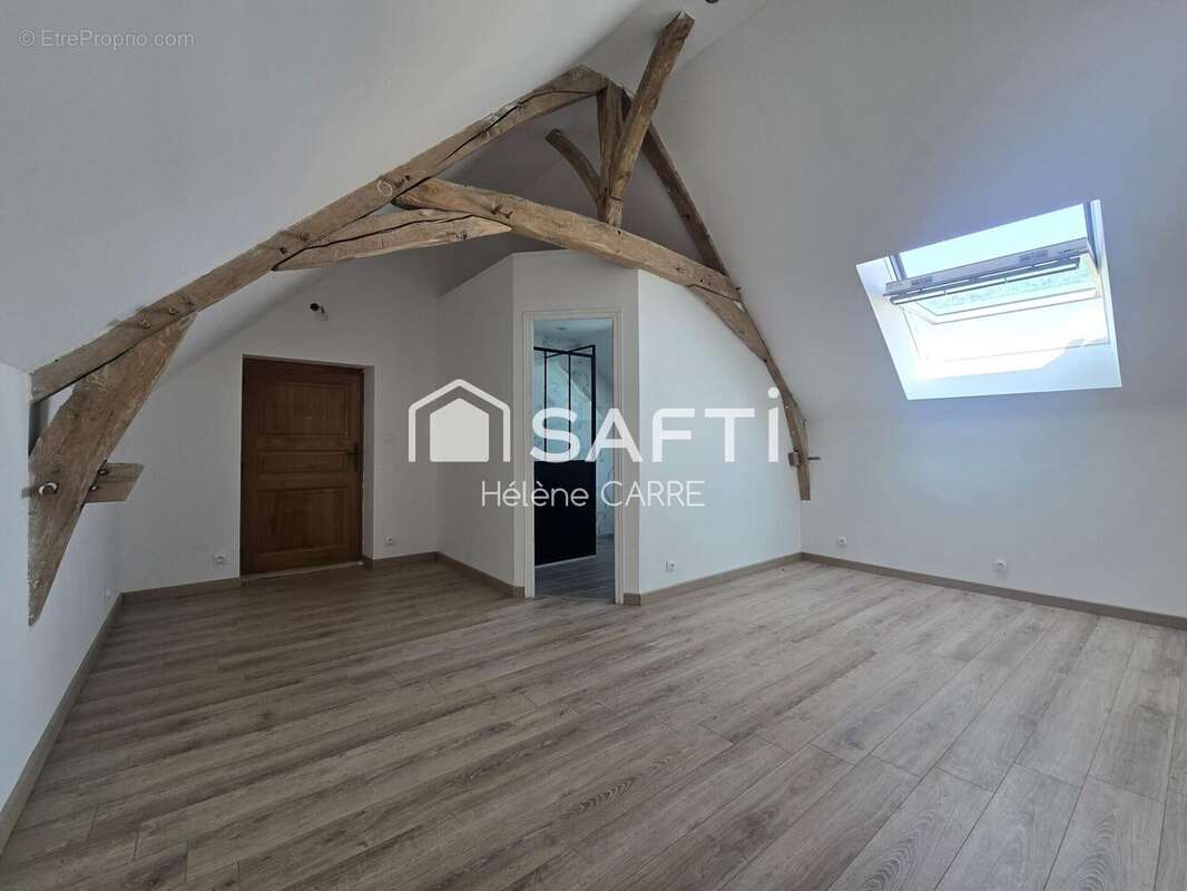 Maison 170 m² à Lucay-Le-Libre  - photo 4