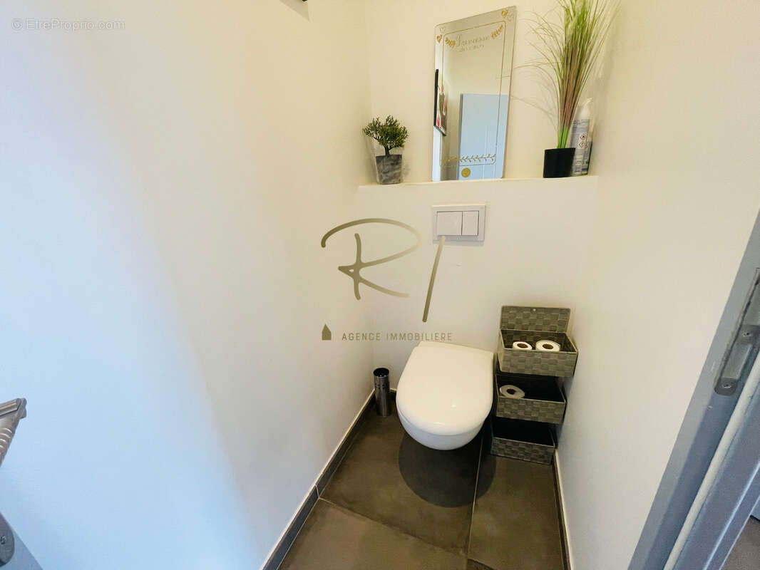 Maison à VALLON-PONT-D&#039;ARC