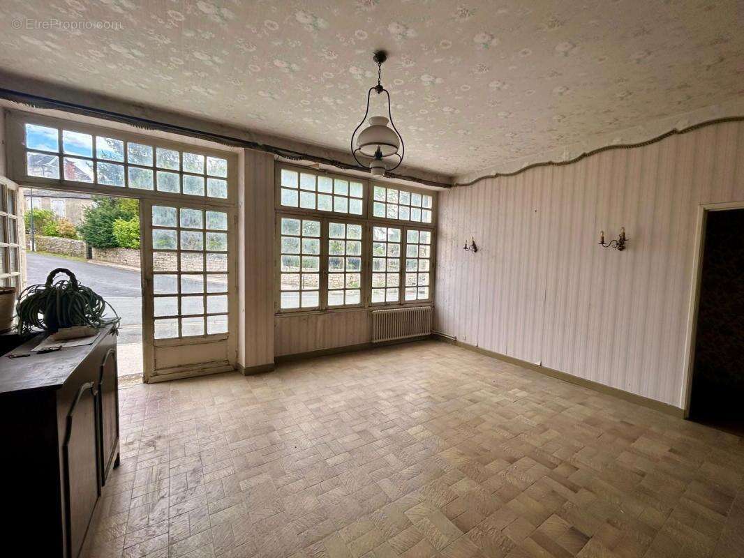 Commerce à CRESSENSAC