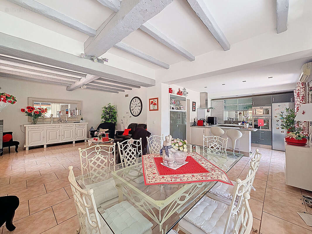 Maison à VILLENEUVE-LES-AVIGNON