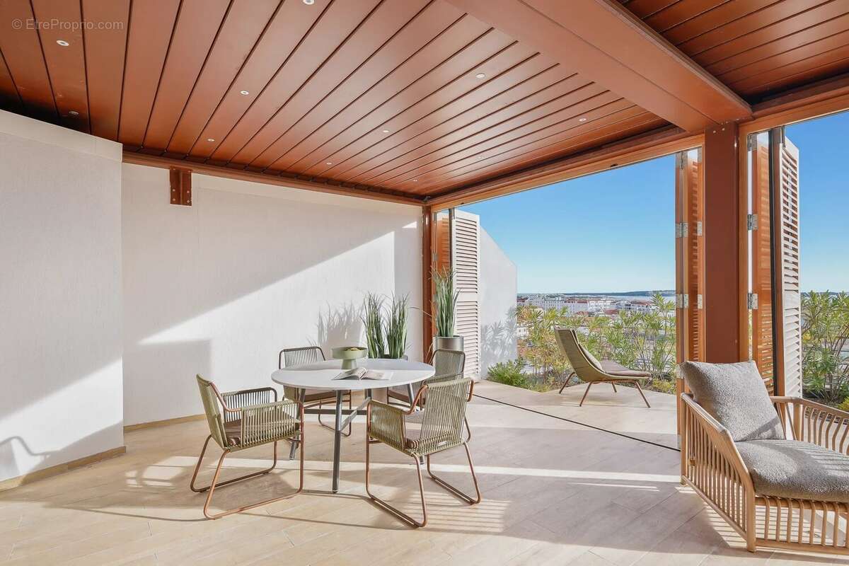 Appartement à CANNES