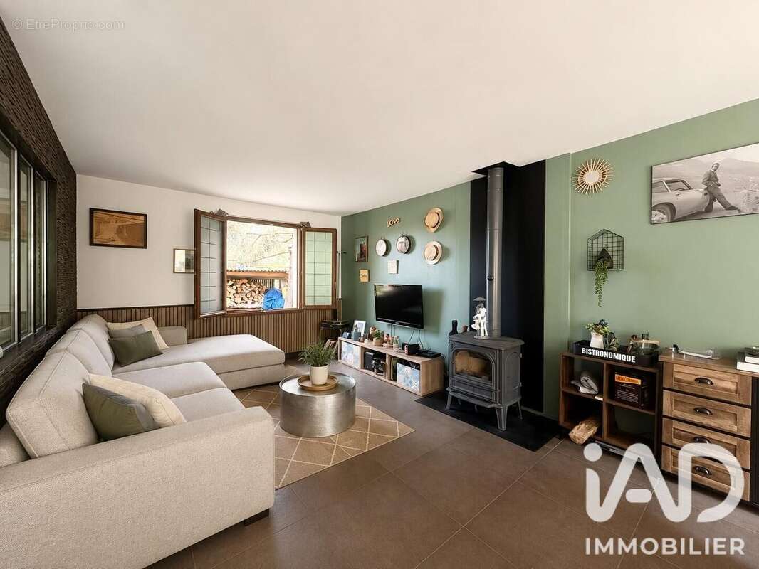 Maison 115 m² à Marolles-En-Brie  - photo 5