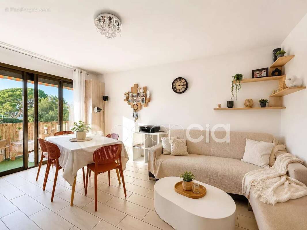 Cannes Le Cannet  - Appartement 3 pièces avec terrasse - photo 2