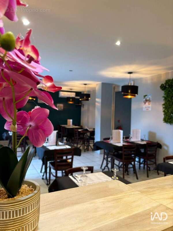 Photo 2 - Commerce à FREPILLON