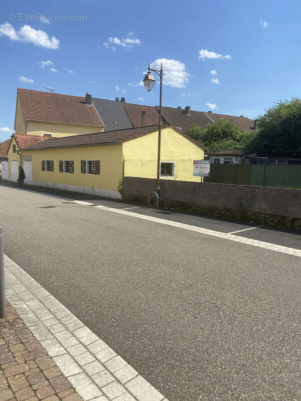 Autre à REMELFING
