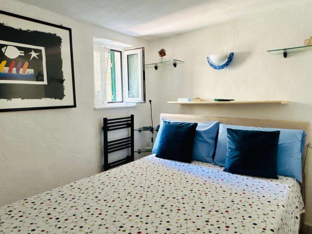 Vieux Menton - Investissement clé en main : 2 pièces meublé, à proximité des plages - photo 4