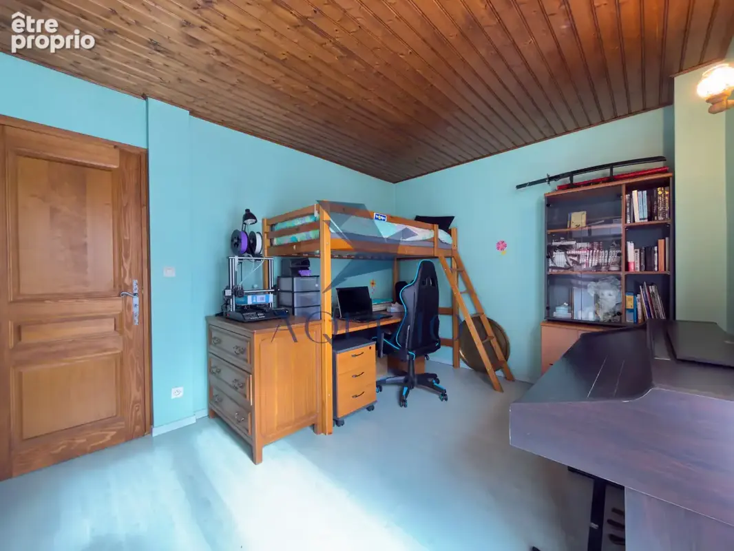 Maison 4 chambres + bureau sur un grand terrain avec piscine - photo 18