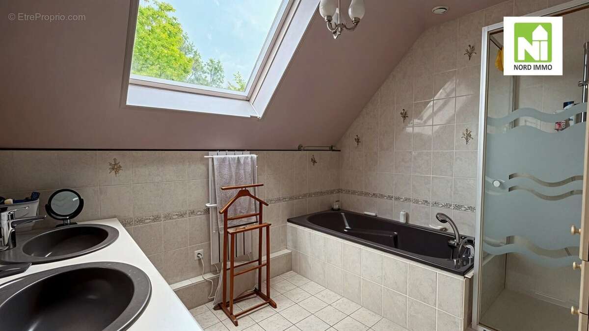 Maison à MERIGNIES