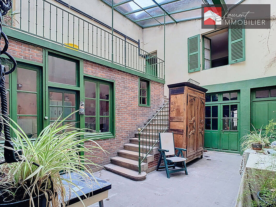 Maison à PONT-DE-VAUX