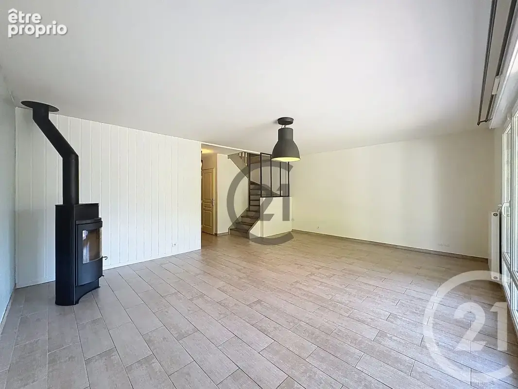 Maison 5 pièces 100 m² à vendre à Brie-Comte-Robert (77170) - photo 4