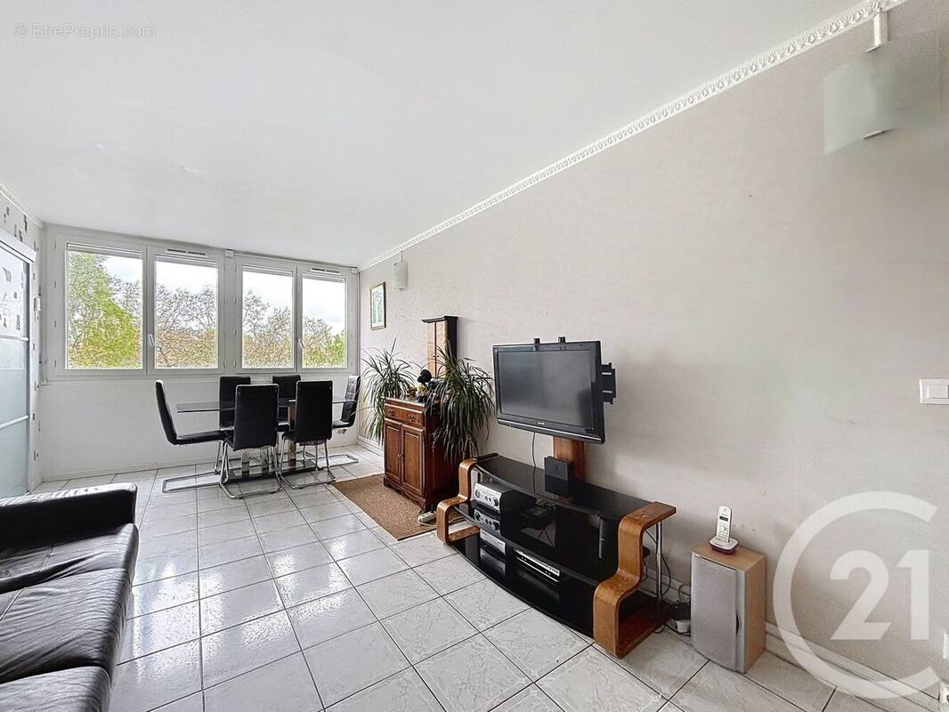 Photo 1 - Appartement à ORLY