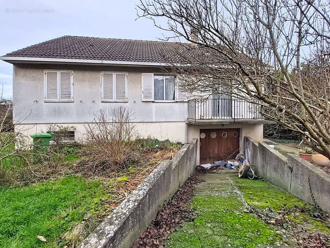 Maison à LIMEIL-BREVANNES