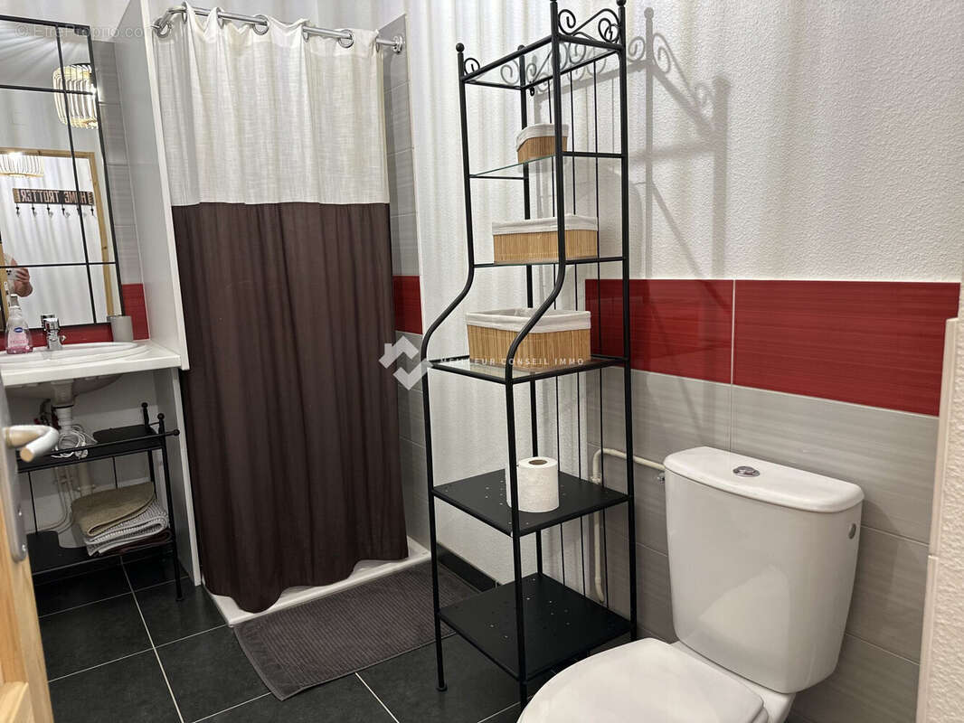 Appartement 48 m² à Laveissiere  - photo 7