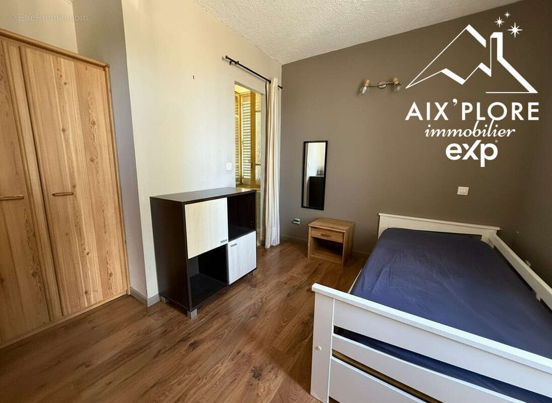 565 m² à Albertville  - photo 9