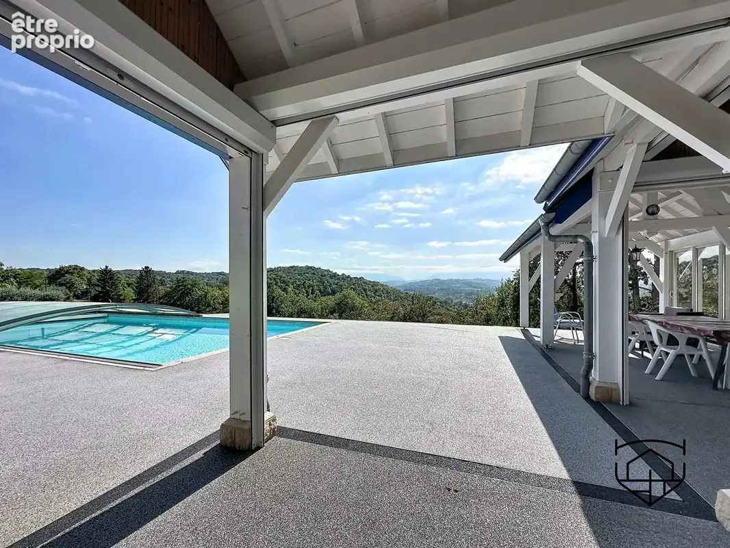 Maison 7 pièces 220 m² à vendre à Gan (64290) - photo 1