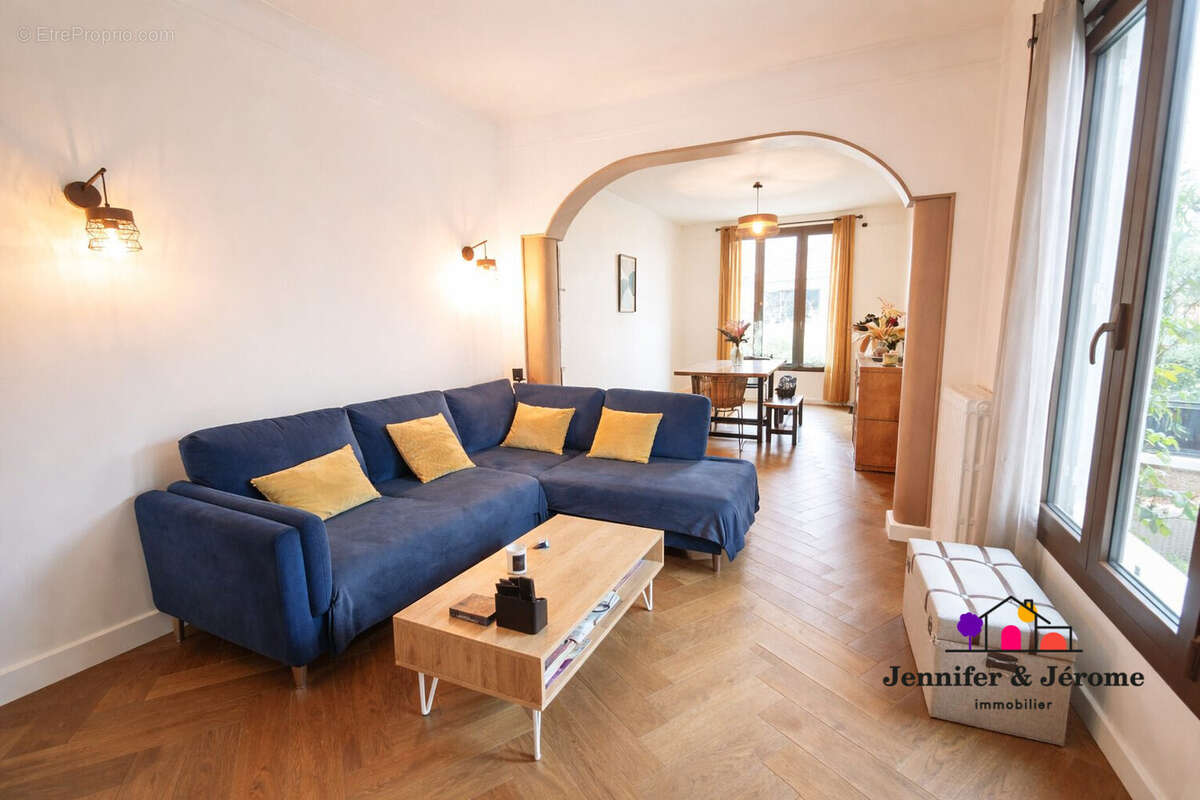 Maison à MONTMORENCY