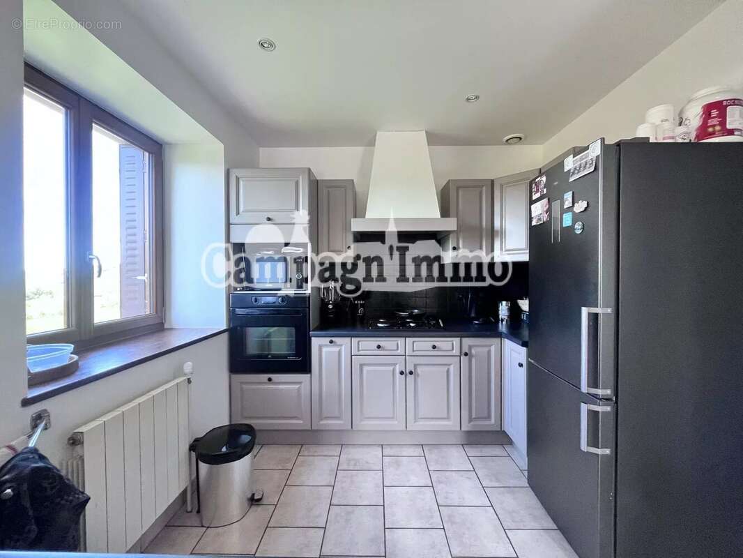 Maison à SAINT-FORGEUX