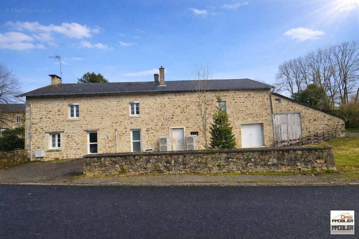 Appartement à DOMPS