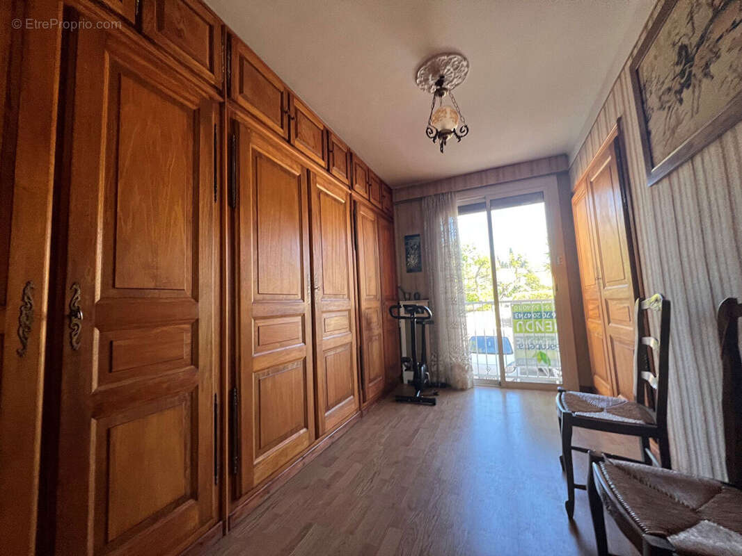 Appartement à HYERES