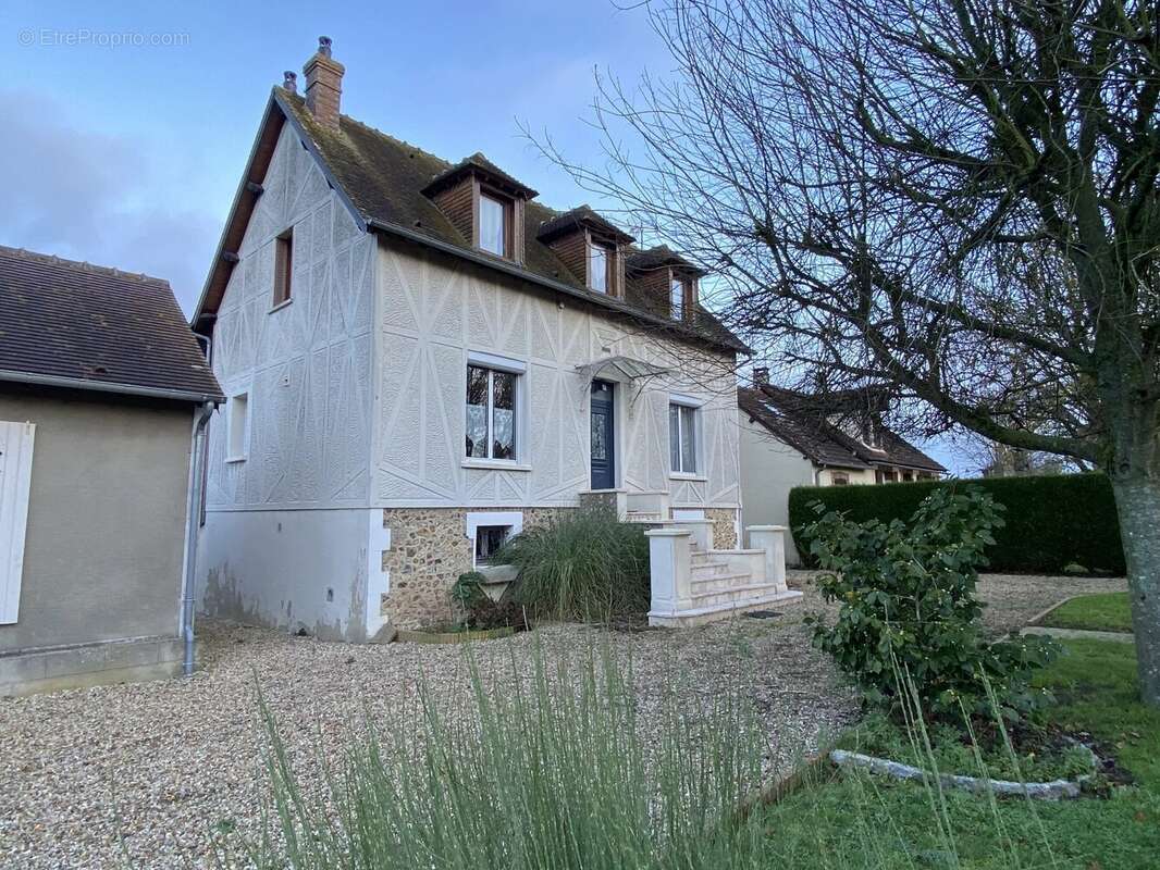 Maison à VERNEUIL-SUR-AVRE