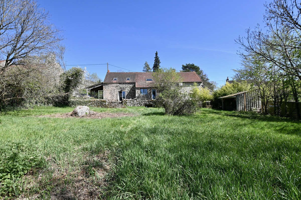 Maison à SAINT-GERMAIN-DES-CHAMPS