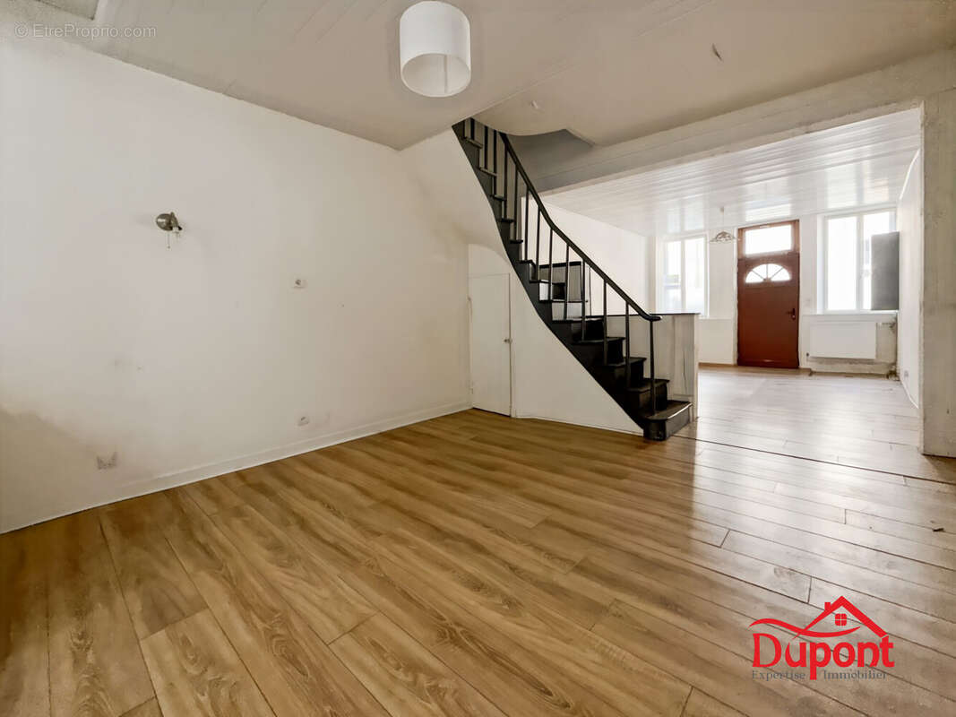 Maison 70 m² à Givet  - photo 2