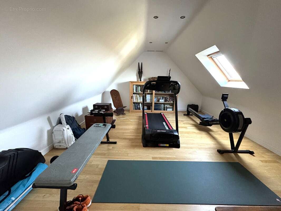 A vendre dans un quartie recherché d'Ergue Gaberic Maison  de 148.21 m² avec 4 chambre 2517 M² de terrain - photo 14
