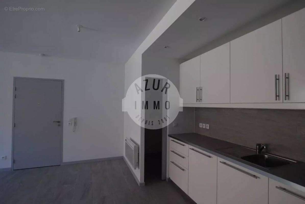 Appartement à ROQUEVAIRE