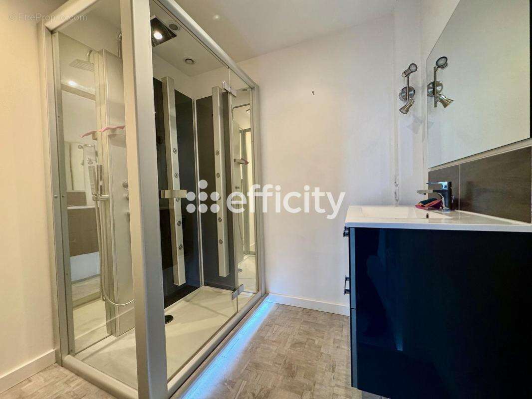 Appartement à VICHY